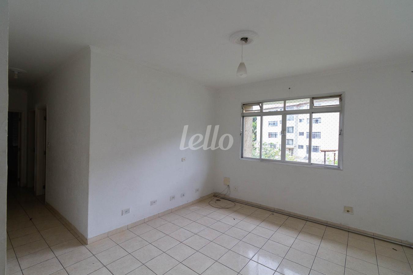 01SALA_001_DESTAQUE.JPG de Apartamento para alugar, Padrão com 92 m², 3 quartos e 1 vaga em Vila Cachoeira - São Paulo