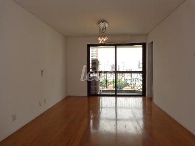 SALA de Apartamento à venda, Duplex com 210 m², 4 quartos e 4 vagas em Itaim Bibi - São Paulo