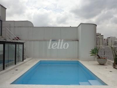 PISCINA de Apartamento à venda, Duplex com 210 m², 4 quartos e 4 vagas em Itaim Bibi - São Paulo
