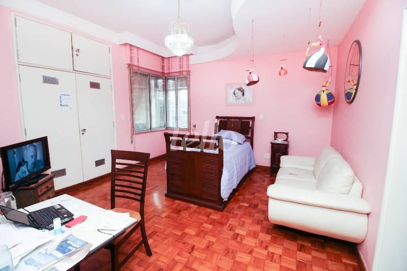 SUÍTE de Apartamento à venda, Padrão com 350 m², 4 quartos e 2 vagas em Bela Vista - São Paulo