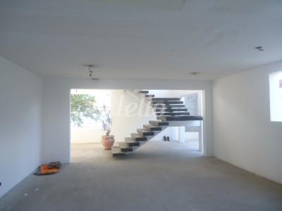 SALA INFERIOR de Casa à venda, sobrado com 1000 m², e 18 vagas em Mooca - São Paulo