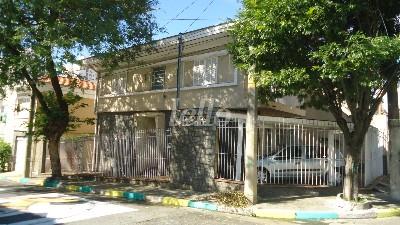FACHADA de Casa à venda, sobrado com 188 m², 3 quartos e 2 vagas em Vila Moreira - São Paulo