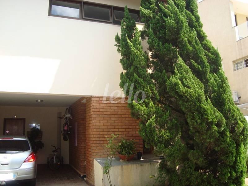 FACHADA de Casa à venda, sobrado com 403 m², 4 quartos e 4 vagas em Jardins - São Paulo