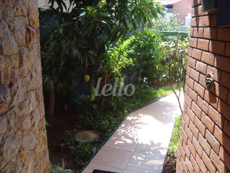 POMAR de Casa à venda, sobrado com 403 m², 4 quartos e 4 vagas em Jardins - São Paulo