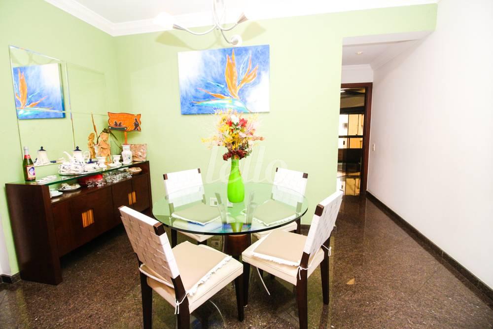 COPA de Apartamento à venda, Padrão com 450 m², 4 quartos e 5 vagas em Santo Antônio - São Caetano do Sul