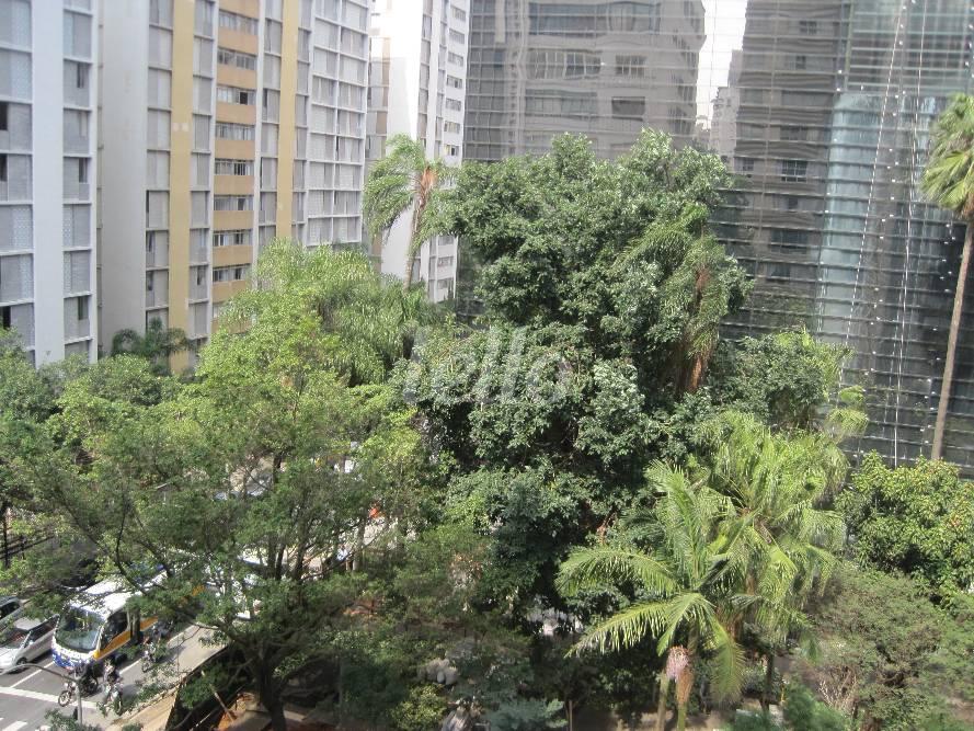 VISTA de Apartamento à venda, Padrão com 190 m², 3 quartos e 1 vaga em Jardim Paulista - São Paulo