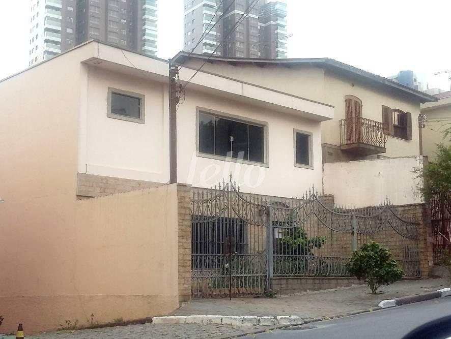 FACHADA de Casa à venda, sobrado com 462 m², 2 quartos e 4 vagas em Vila Regente Feijó - São Paulo