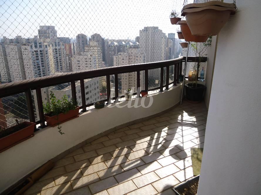 VARANDA de Apartamento à venda, cobertura - Padrão com 358 m², 4 quartos e 4 vagas em Planalto Paulista - São Paulo