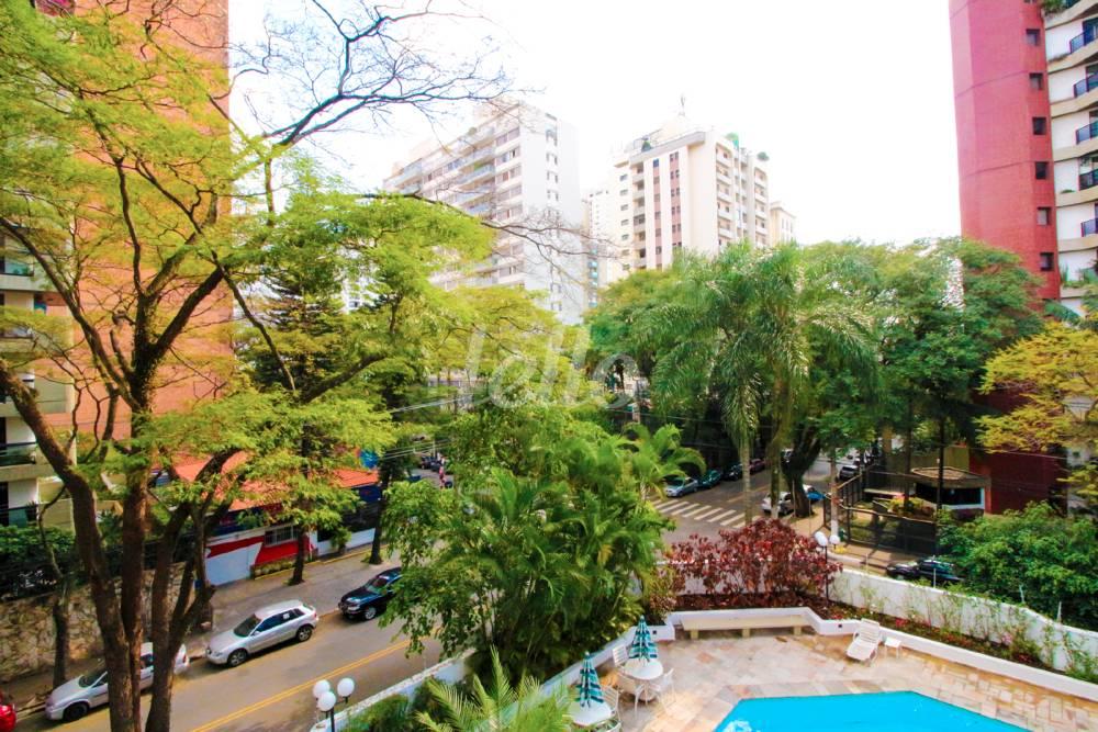 VISTA DA VARANDA de Apartamento à venda, Padrão com 272 m², 4 quartos e 3 vagas em Campo Belo - São Paulo