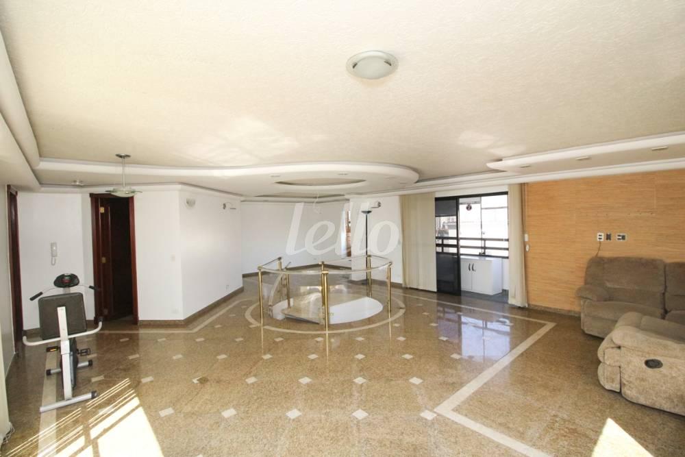 MEZANINO de Apartamento à venda, cobertura - Padrão com 293 m², 4 quartos e 3 vagas em Mooca - São Paulo