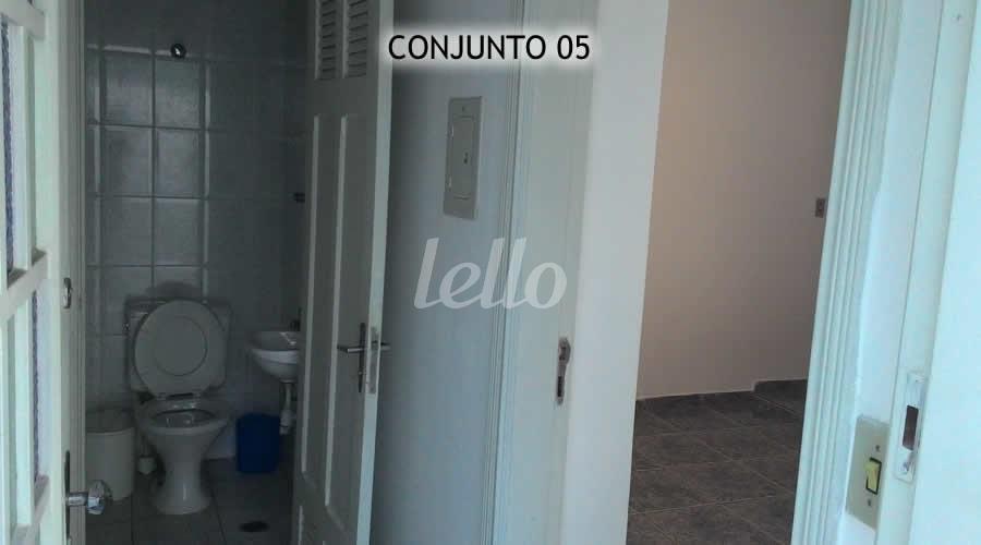 SALA de Sala / Conjunto para alugar, Padrão com 30 m², e em Liberdade - São Paulo