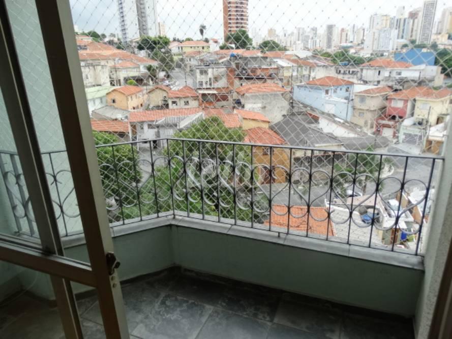 SACADA de Apartamento à venda, Padrão com 65 m², 2 quartos e 2 vagas em Vila Gumercindo - São Paulo