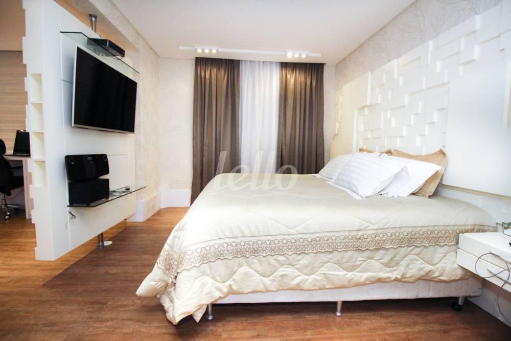 SUÍTE de Apartamento à venda, cobertura - Padrão com 700 m², 3 quartos e 5 vagas em Tatuapé - São Paulo
