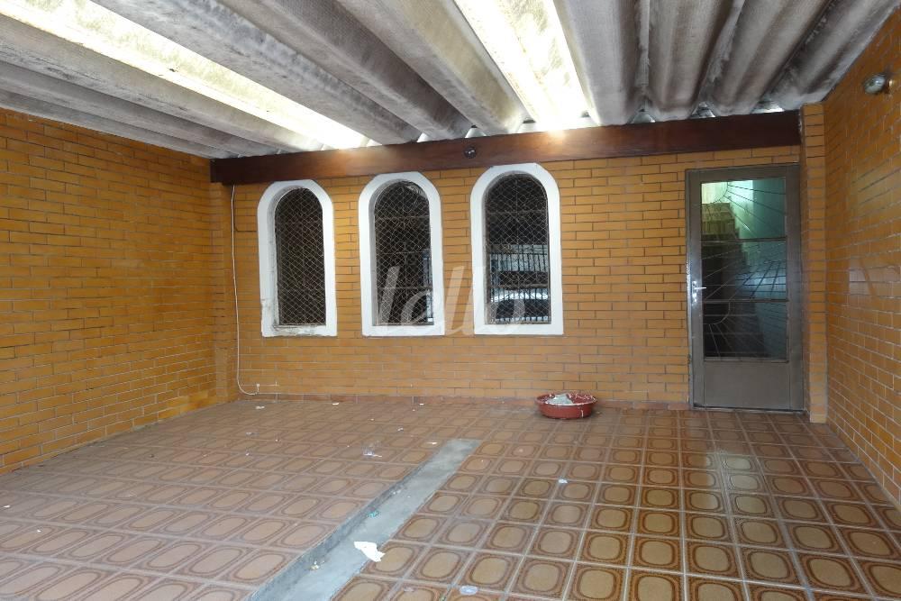 FACHADA de Casa à venda, sobrado com 230 m², 2 quartos e 2 vagas em Vila Formosa - São Paulo