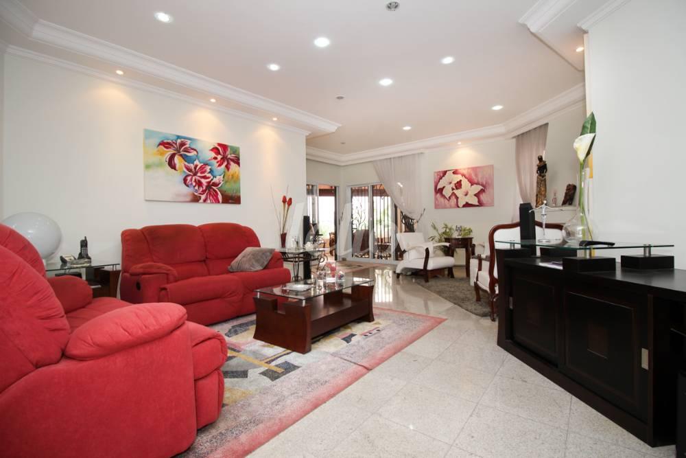 SALA 2 AMBIENTES de Casa à venda, sobrado com 437 m², 5 quartos e 4 vagas em Nova Petrópolis - São Bernardo do Campo