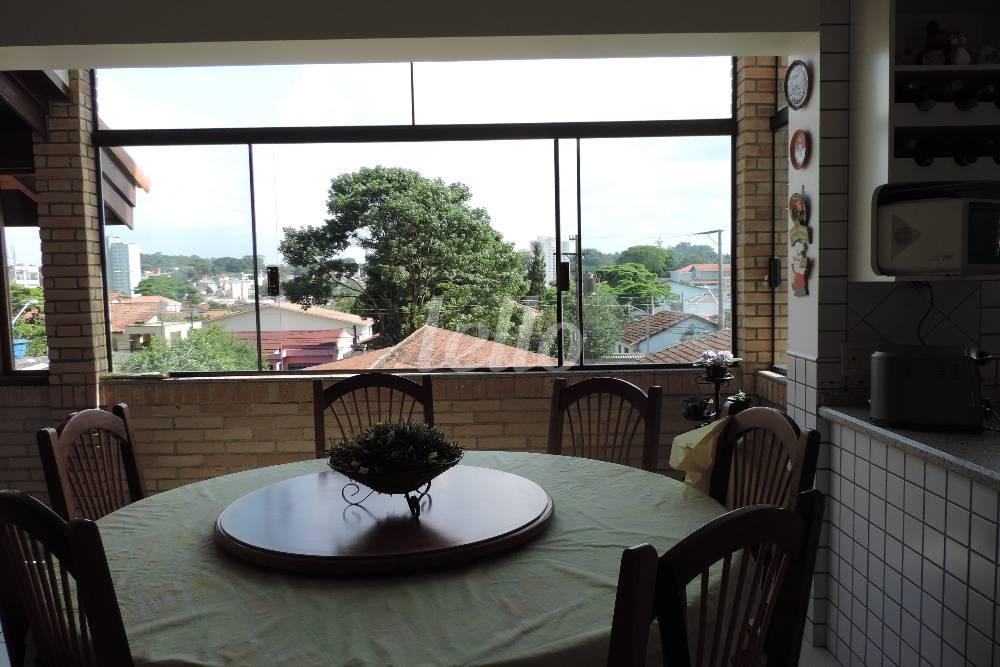 COPA de Casa à venda, sobrado com 457 m², 4 quartos e 5 vagas em Vila Irmãos Arnoni - São Paulo