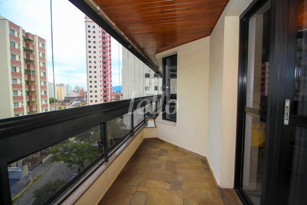 VARANDA de Apartamento à venda, Padrão com 215 m², 3 quartos e 3 vagas em Jardim São Paulo - São Paulo