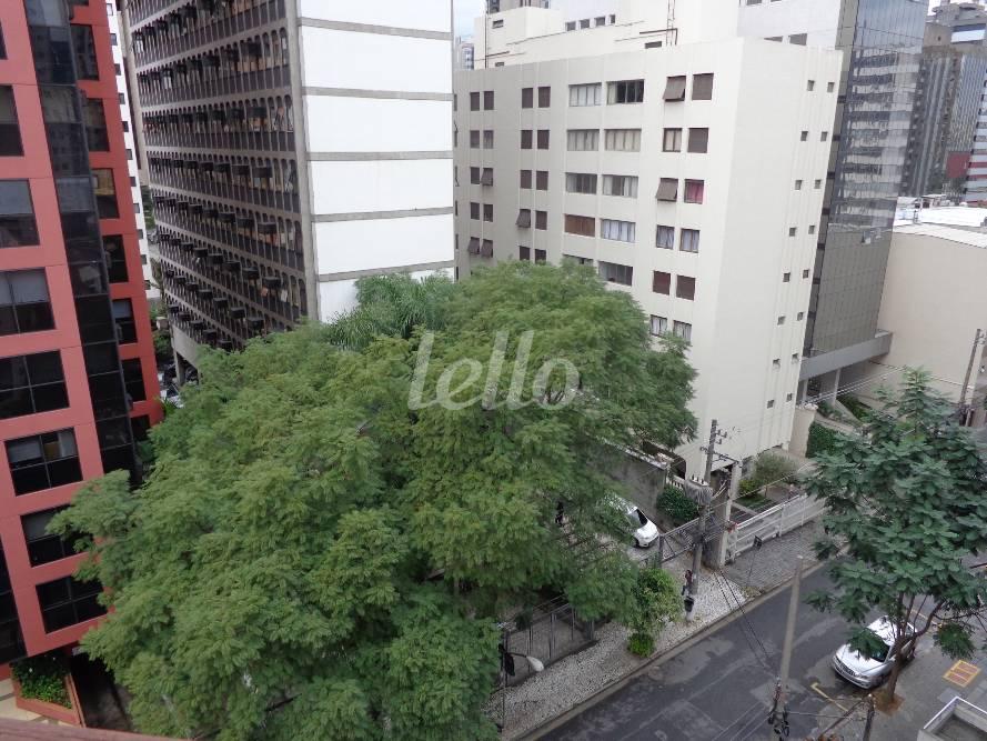 VISTA de Apartamento à venda, Duplex com 40 m², 1 quarto e 1 vaga em Itaim Bibi - São Paulo