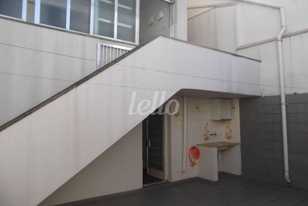 ÁREA EXTERNA de Casa à venda, sobrado com 205 m², 3 quartos e 3 vagas em Vila Prudente - São Paulo