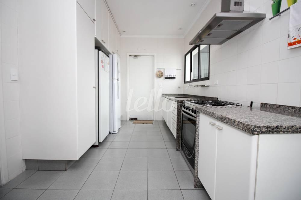 COZINHA de Apartamento à venda, Duplex com 618 m², 4 quartos e 4 vagas em Indianópolis - São Paulo