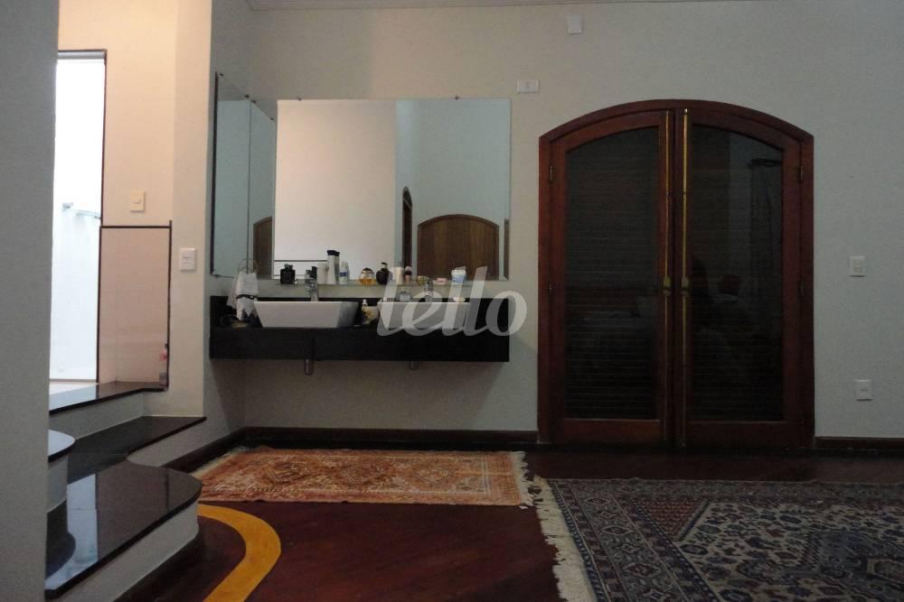 FOTO 7 de Casa à venda, sobrado com 800 m², 4 quartos e 8 vagas em Vila Pires - Santo André