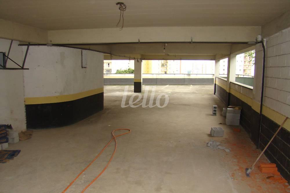 GARAGEM de Prédio Comercial para alugar, Monousuário com 1398 m², e 30 vagas em Santa Teresinha - São Paulo
