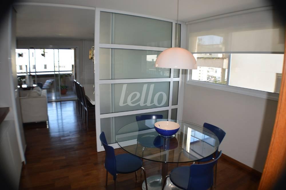 SALA ALMOÇO / COPA de Apartamento à venda, Padrão com 202 m², 3 quartos e 4 vagas em Indianópolis - São Paulo