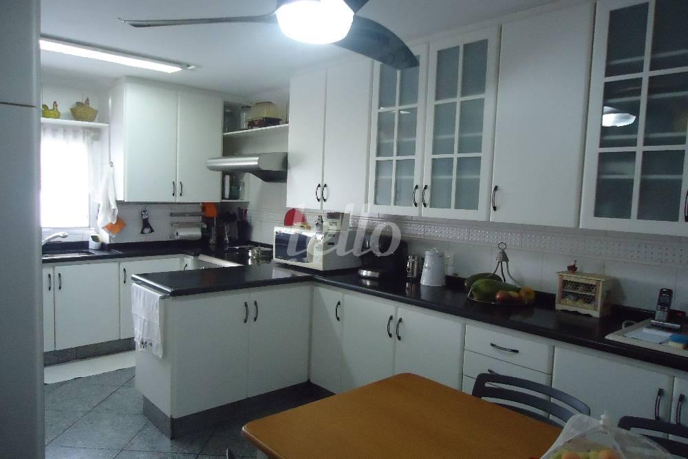 COZINHA de Apartamento à venda, cobertura - Padrão com 340 m², 4 quartos e 3 vagas em Campo Belo - São Paulo