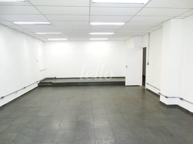 SALA 11 de Sala / Conjunto para alugar, Padrão com 1430 m², e em República - São Paulo
