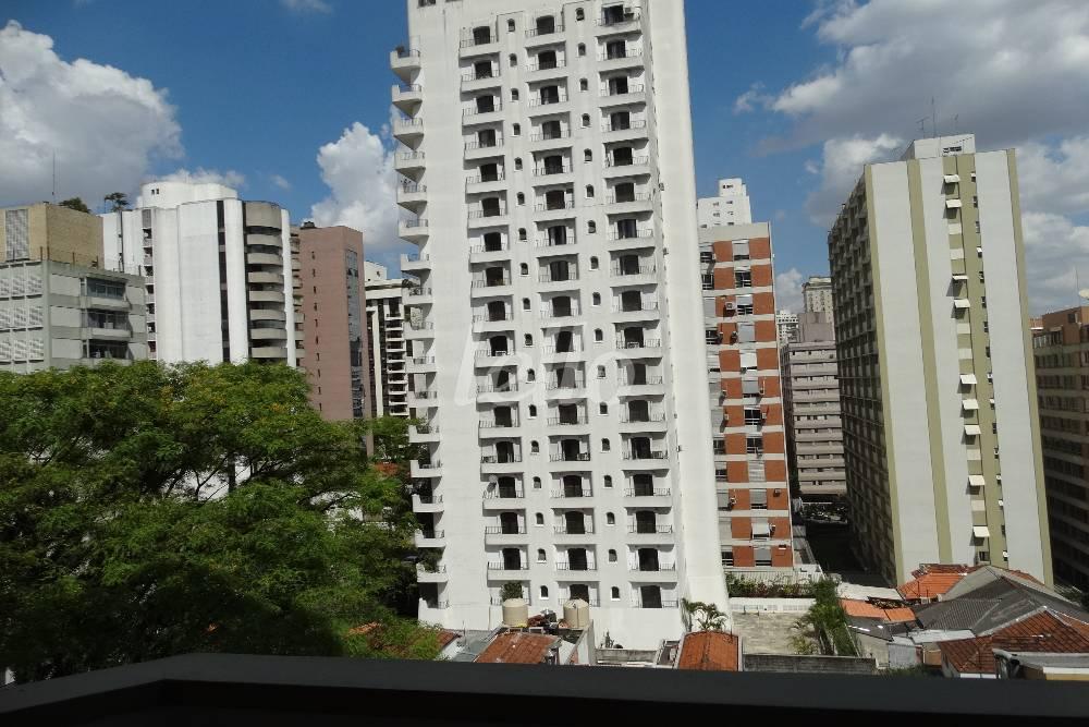 VISTA DA SACADA de Apartamento à venda, Padrão com 115 m², 2 quartos e 1 vaga em Jardins - São Paulo