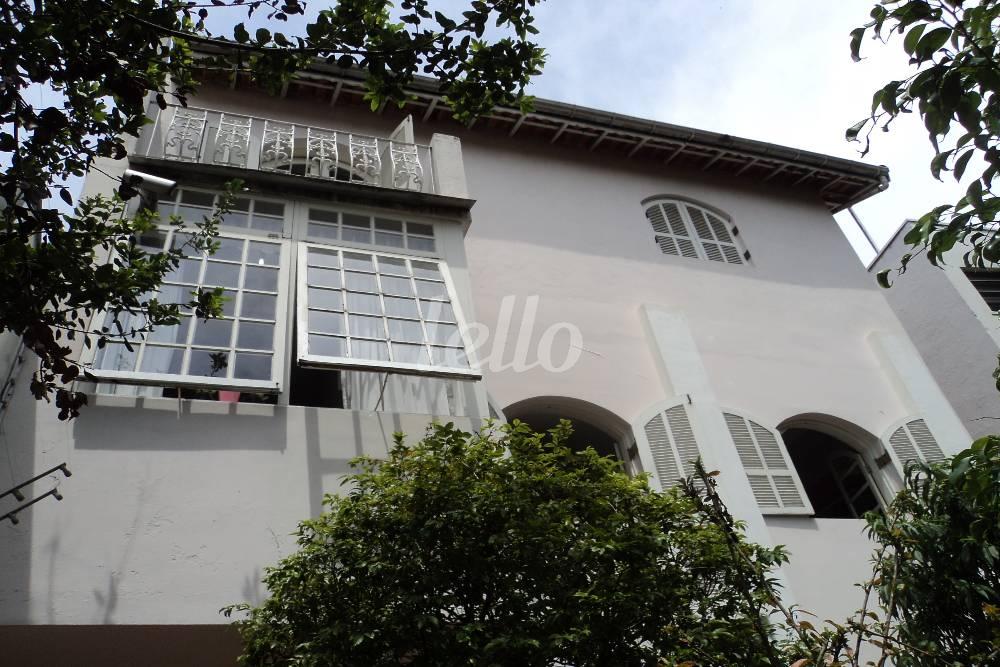 FACHADA POSTERIOR de Casa à venda, sobrado com 279 m², 4 quartos e 4 vagas em Pacaembu - São Paulo