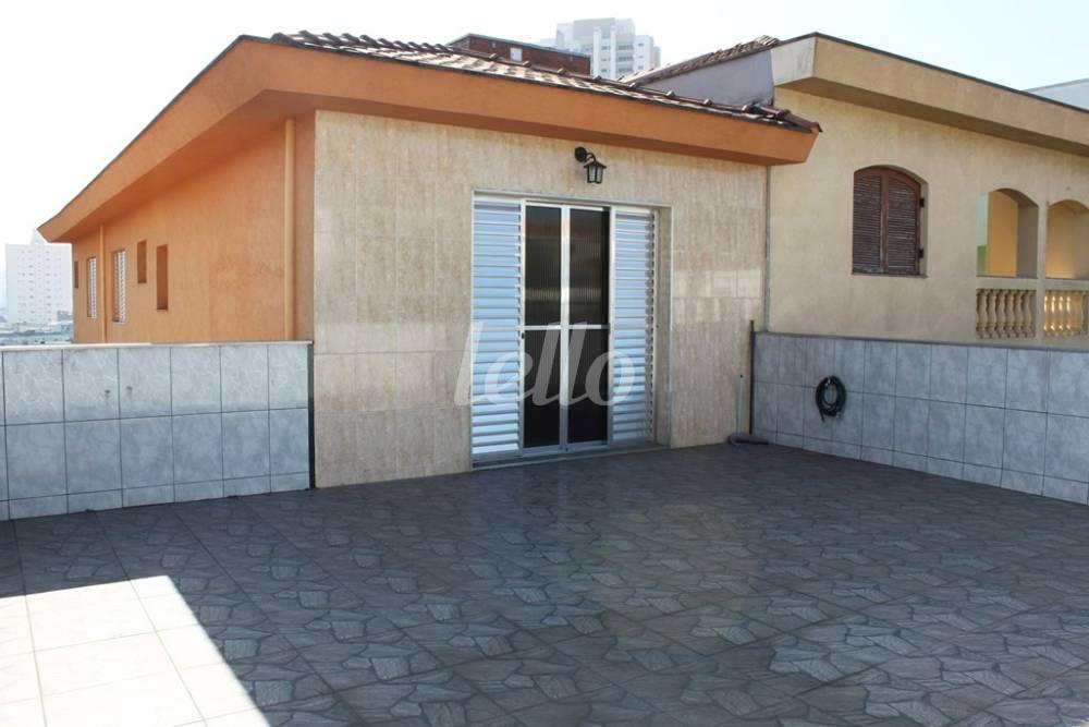 TERRAÇO de Casa à venda, sobrado com 568 m², 3 quartos e 3 vagas em Vila Carrão - São Paulo