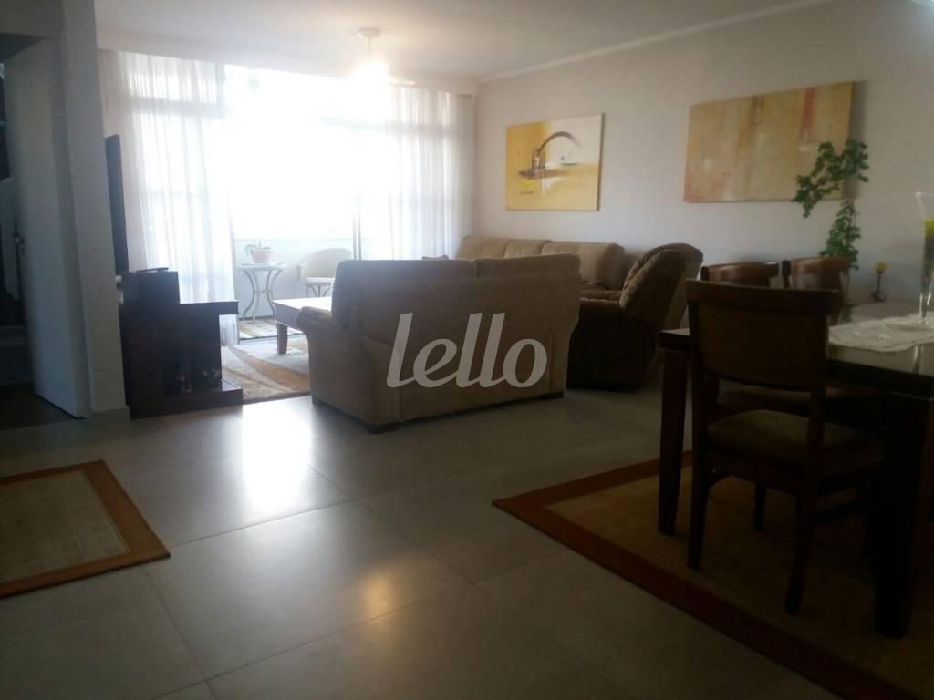 SALA 2 AMBIENTES de Apartamento à venda, Padrão com 144 m², 3 quartos e 2 vagas em Vila Bastos - Santo André