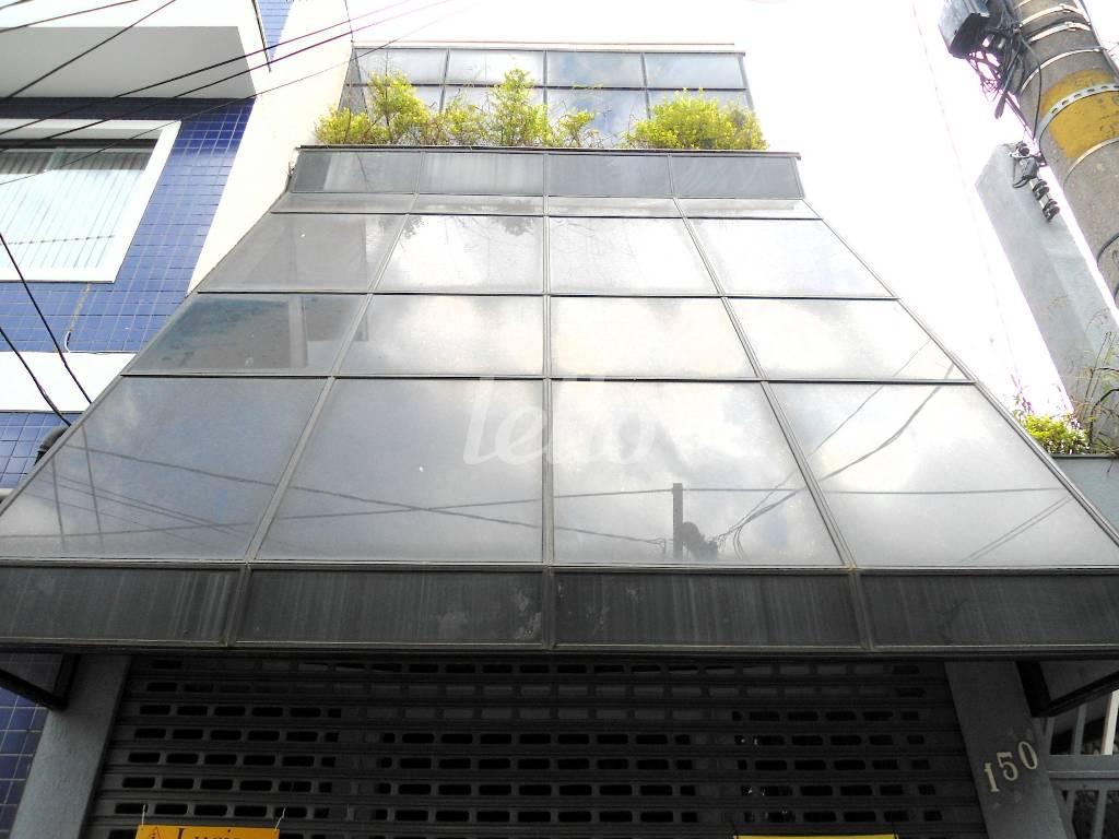 FACHADA de Casa à venda, sobrado com 327 m², e em Lapa - São Paulo