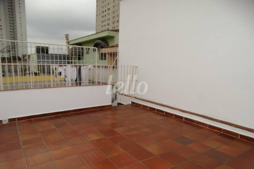 AREA DE SERVIÇO de Casa à venda, sobrado com 200 m², 3 quartos e 3 vagas em Vila Gomes Cardim - São Paulo