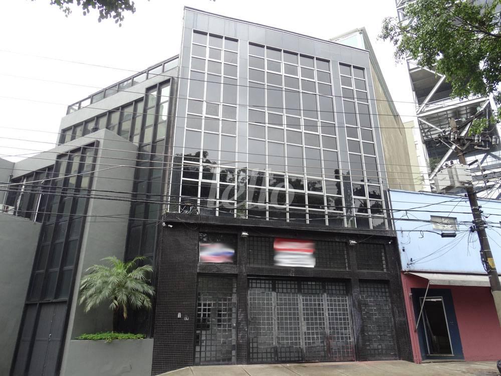 FACHADA de Prédio Comercial para alugar, Monousuário com 675 m², e em Pacaembu - São Paulo