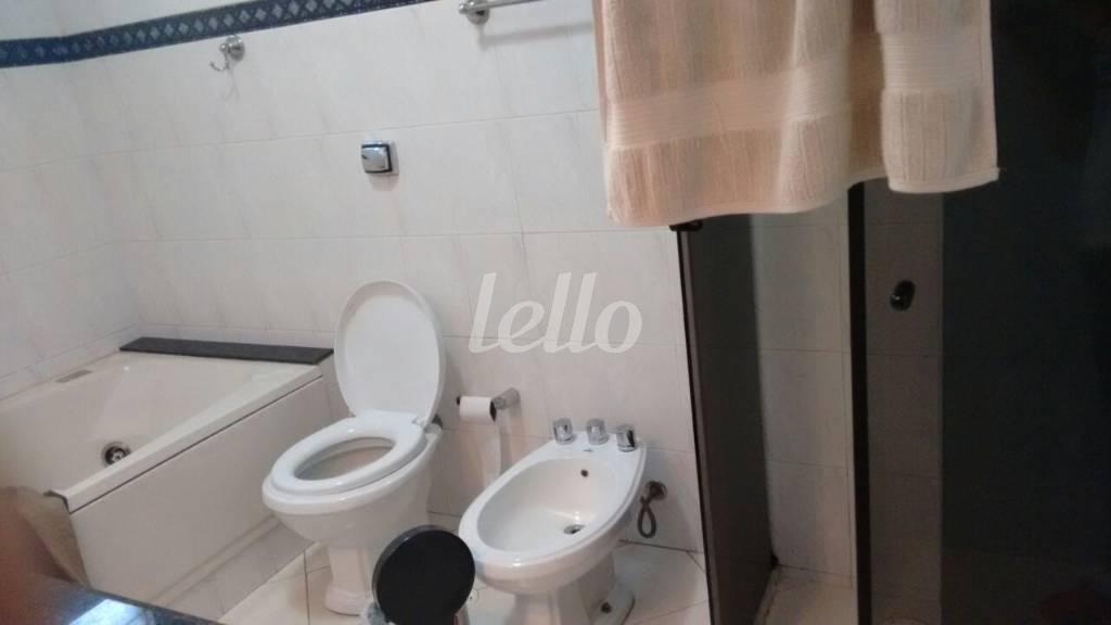 WC de Casa à venda, sobrado com 245 m², 4 quartos e 4 vagas em Planalto Paulista - São Paulo