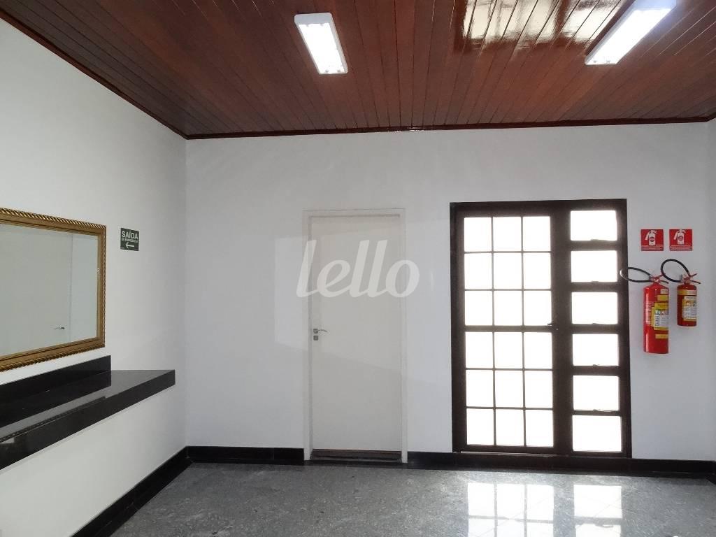 RECEPÇAO de Sala / Conjunto para alugar, Padrão com 45 m², e em Vila Nova Conceição - São Paulo