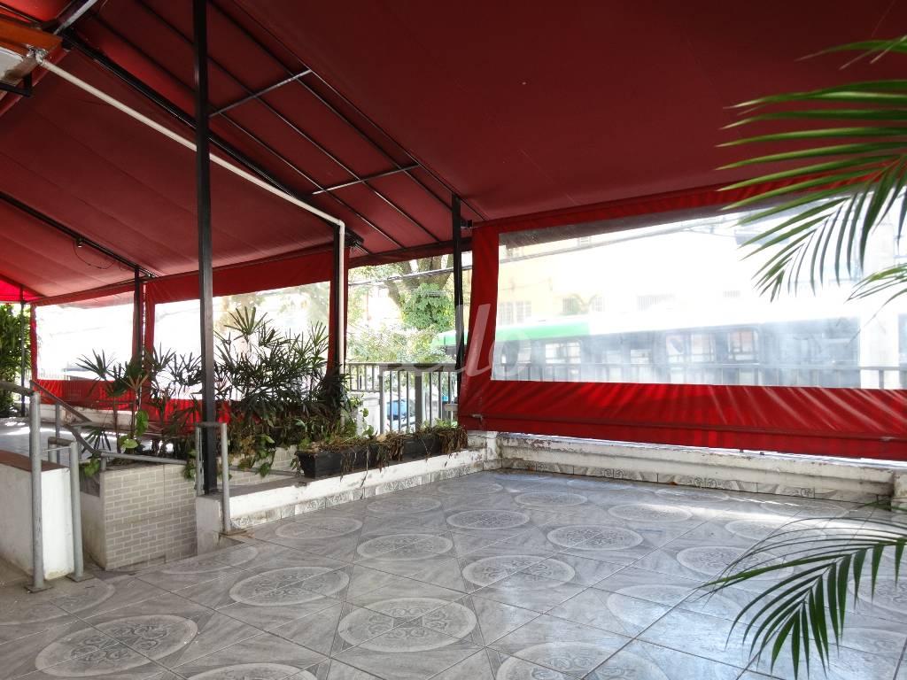 VARANDA de Casa para alugar, sobrado com 394 m², e 3 vagas em Perdizes - São Paulo