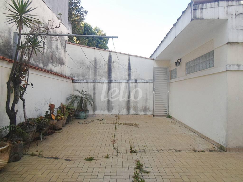 QUINTAL de Casa para alugar, sobrado com 250 m², 3 quartos e 4 vagas em Planalto Paulista - São Paulo