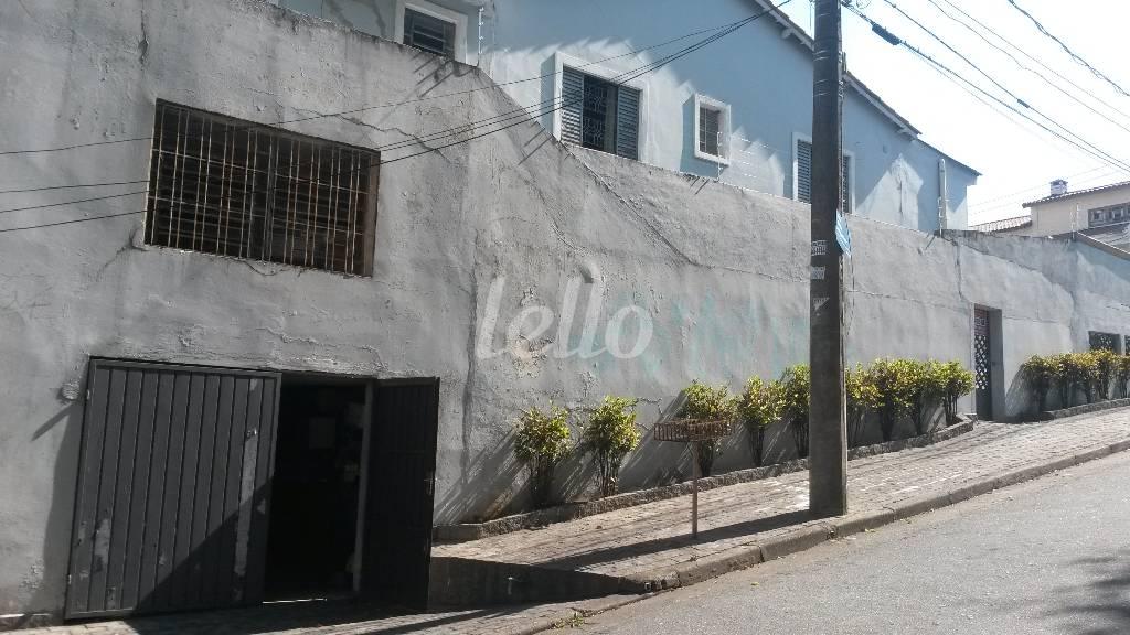 FACHADA LATERAL de Casa à venda, sobrado com 181 m², 3 quartos e 3 vagas em Mandaqui - São Paulo