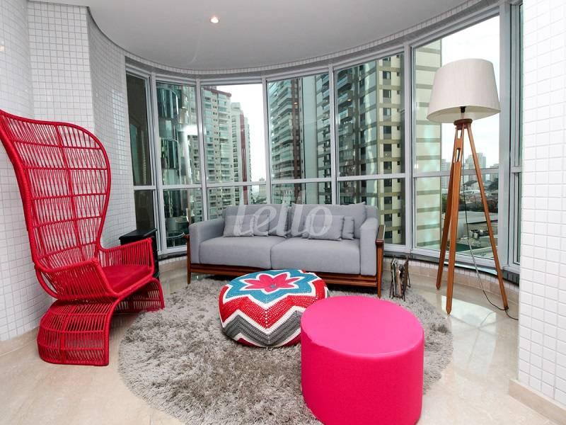 SALA DE DESCANSO de Apartamento à venda, Padrão com 335 m², 4 quartos e 5 vagas em Vila Regente Feijó - São Paulo