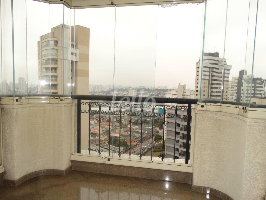 VARANDA de Apartamento à venda, Padrão com 210 m², 4 quartos e 4 vagas em Jardim Vila Mariana - São Paulo