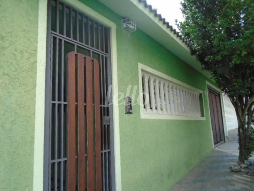 FACHADA de Casa à venda, sobrado com 398 m², 4 quartos e 7 vagas em Mirandopolis - São Paulo