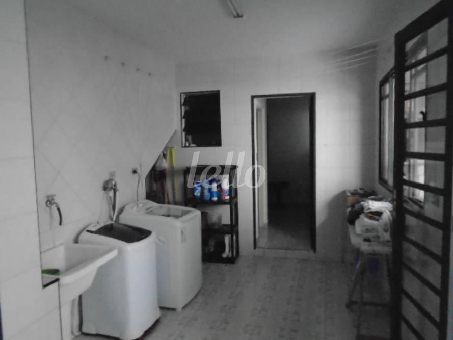 ÁREA DE SERVIÇO de Casa à venda, sobrado com 398 m², 4 quartos e 7 vagas em Mirandopolis - São Paulo