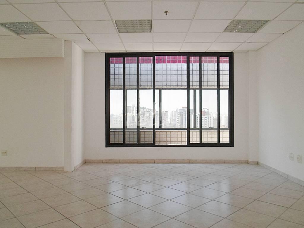 21 de Sala / Conjunto para alugar, Padrão com 200 m², e 2 vagas em Vila Clementino - São Paulo