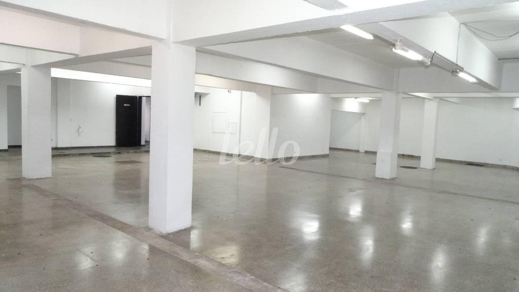 PATIO ESTACIONAMENTO de Prédio Comercial para alugar, Monousuário com 1265 m², e 12 vagas em Casa Verde - São Paulo
