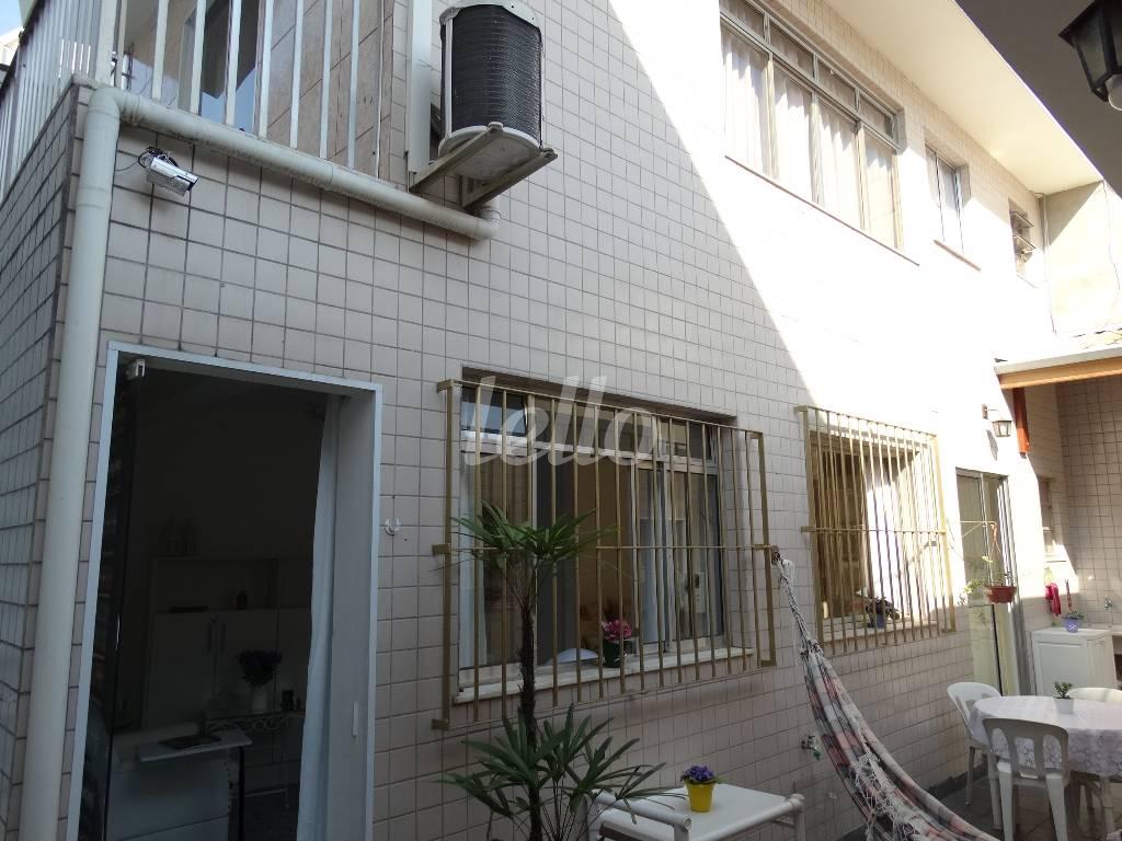 EDICULA de Casa para alugar, térrea com 200 m², 3 quartos e 5 vagas em Jardim Caravelas - São Paulo