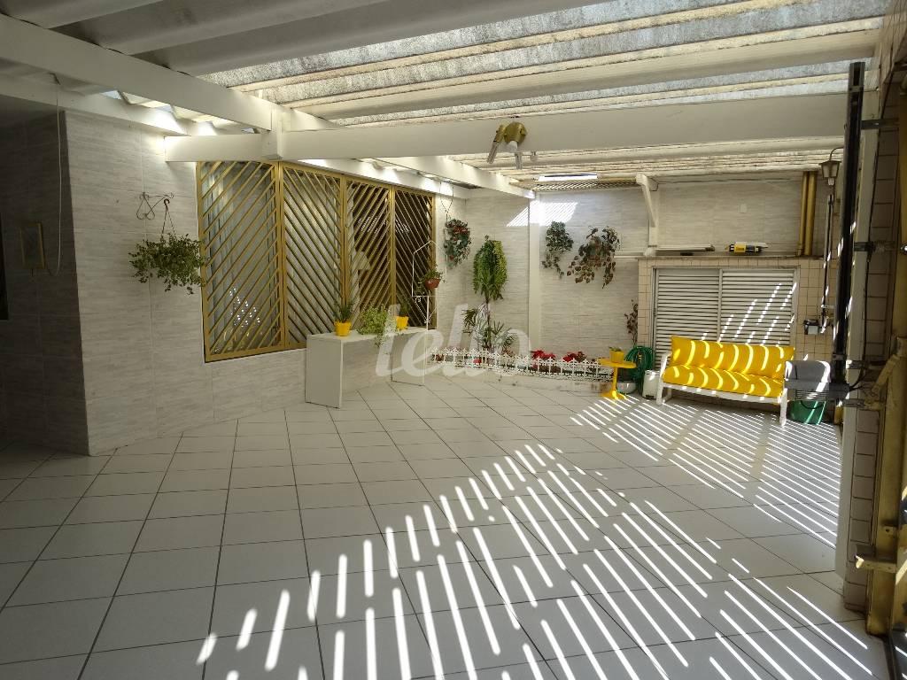 VAGAS DE GARAGEM de Casa para alugar, térrea com 200 m², 3 quartos e 5 vagas em Jardim Caravelas - São Paulo