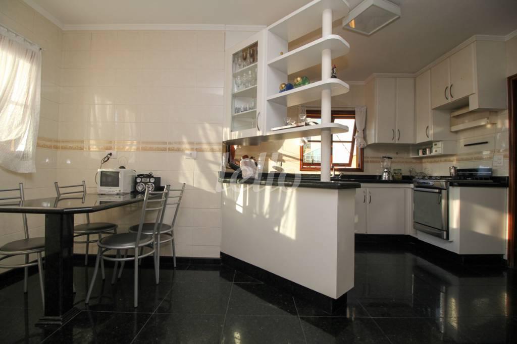 COZINHA de Casa à venda, sobrado com 322 m², 4 quartos e 4 vagas em Barro Branco - zona Norte - São Paulo